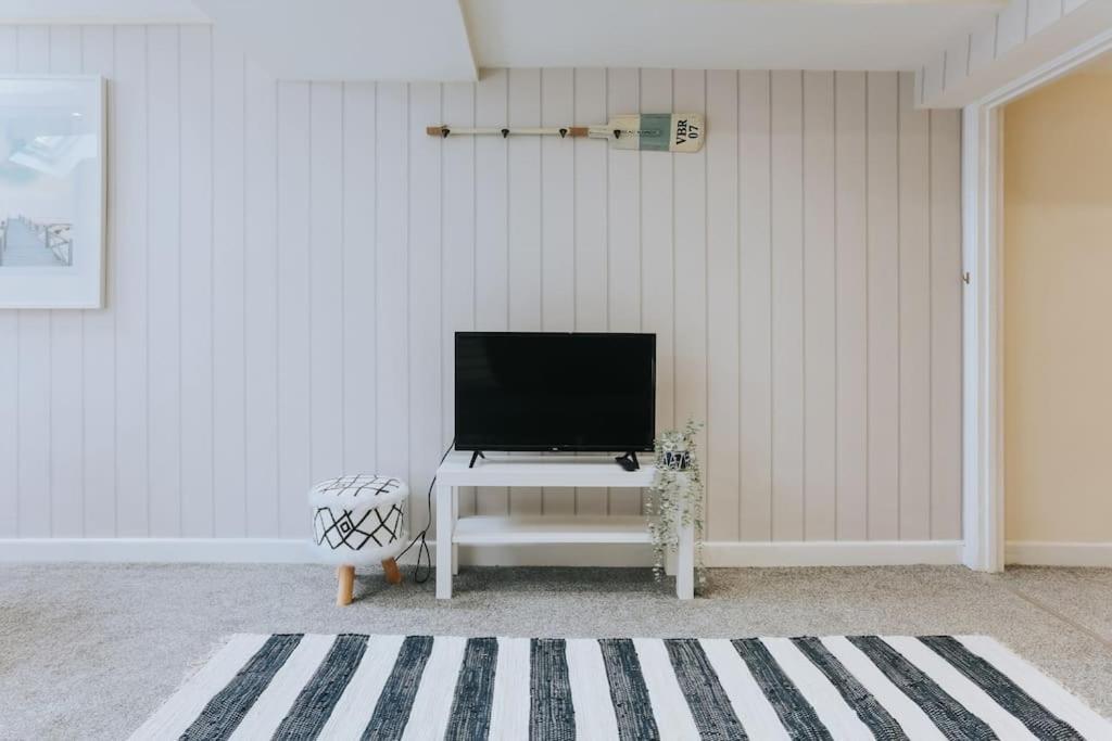 The Lighthouse, Boutique Apartment In The Town Centre - Starlink Wi-Fi Тависток Екстериор снимка